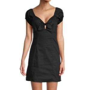 NWT Socialite Tie-Front Cap-Sleeve Dress